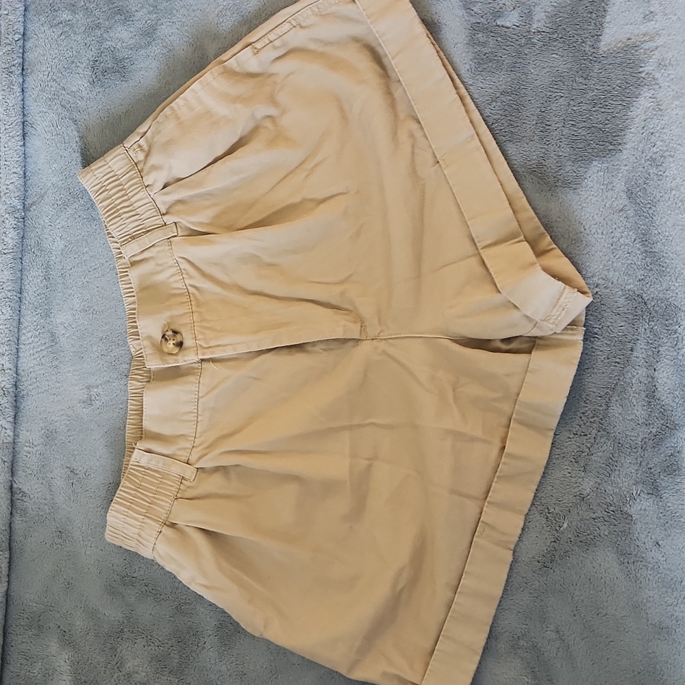 Cuffed twill shorts